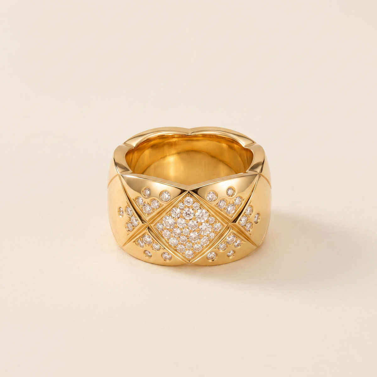 C Crush Pavé Large Model Ring