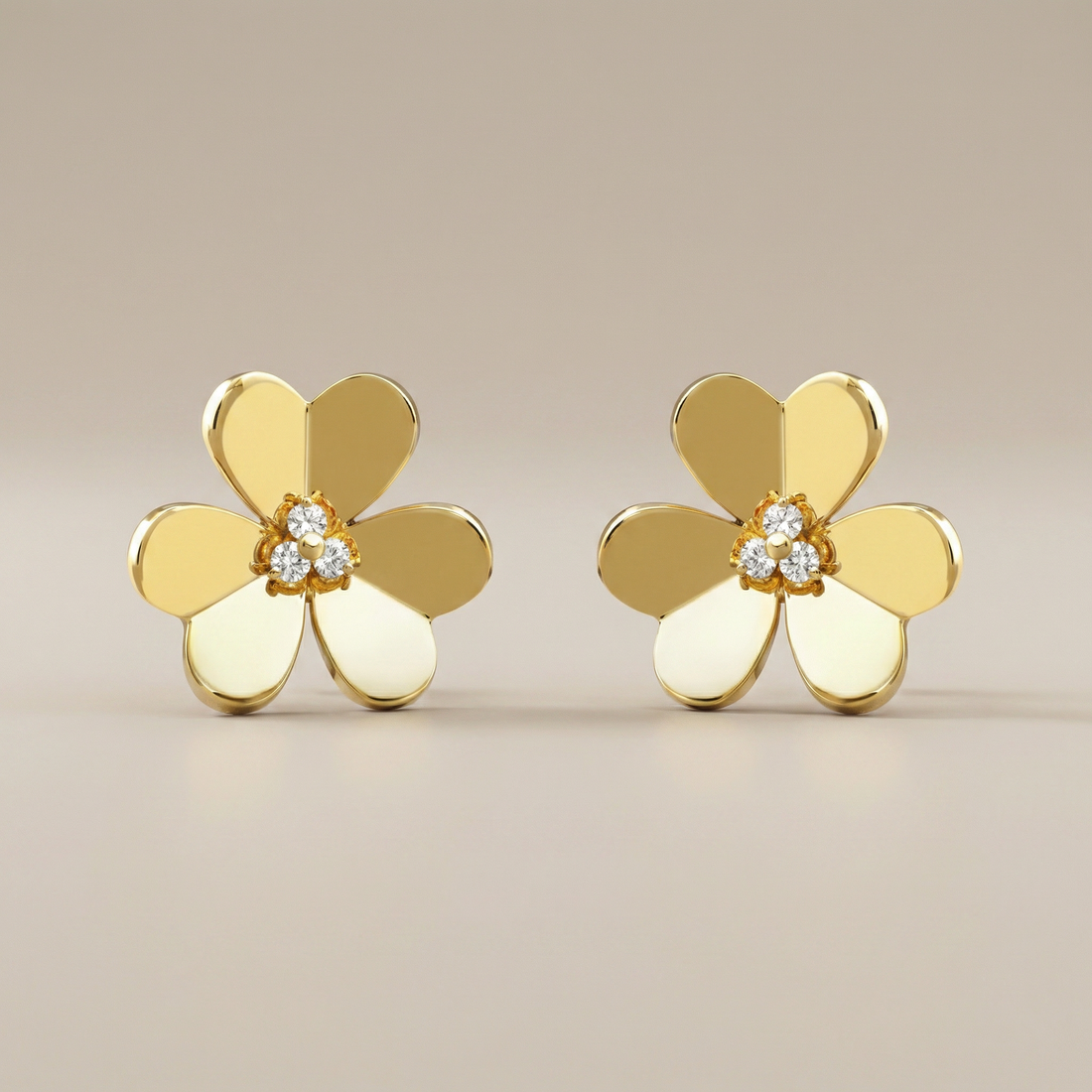 Frivole Large Flower Diamonds Earrings