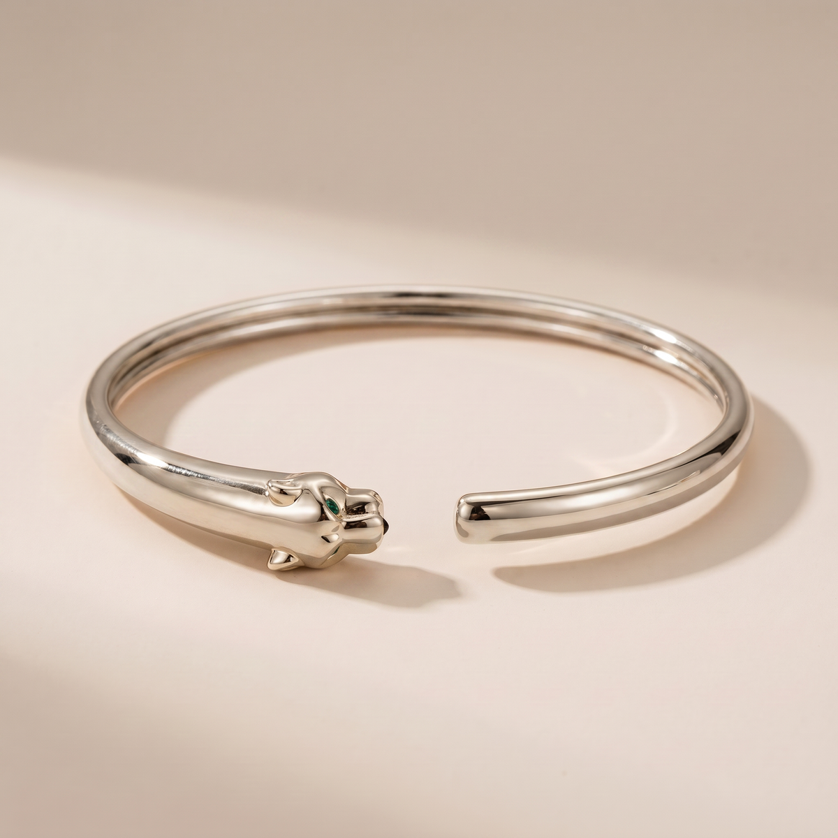 Panthère De Bracelet Graceful Strength