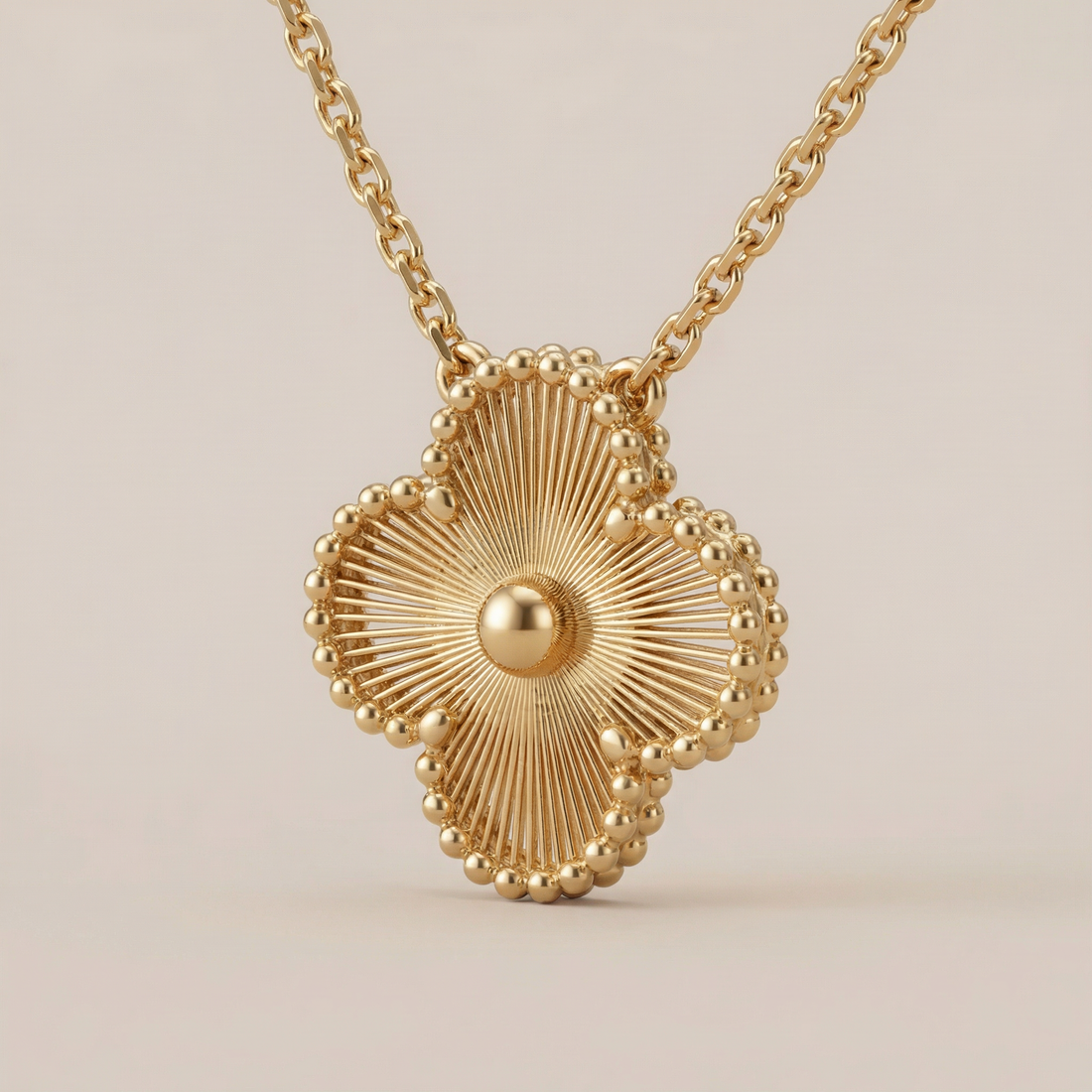 Vintage Alhambra Pendant Clover Necklace